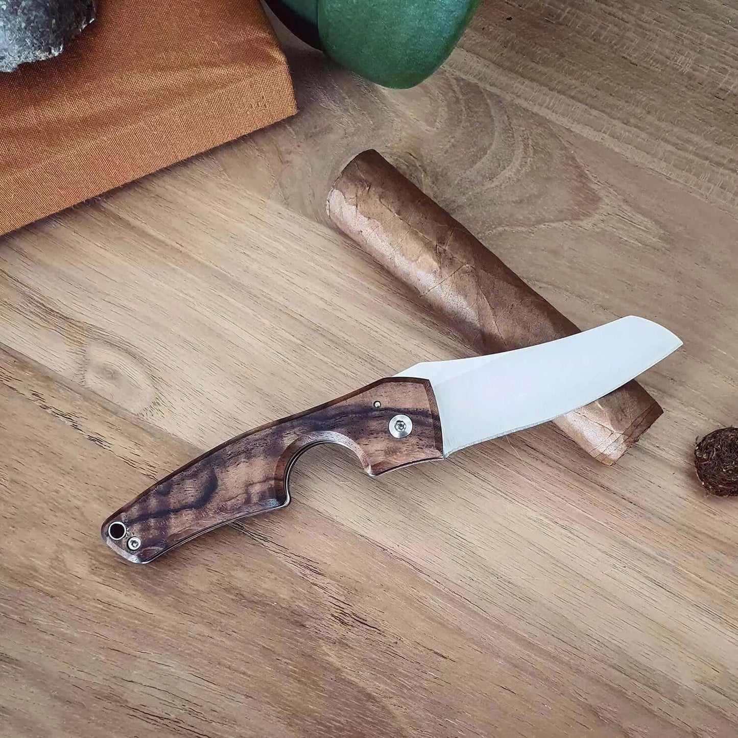 Les Fines Lames Le Petit Gunstock Walnut Burl
